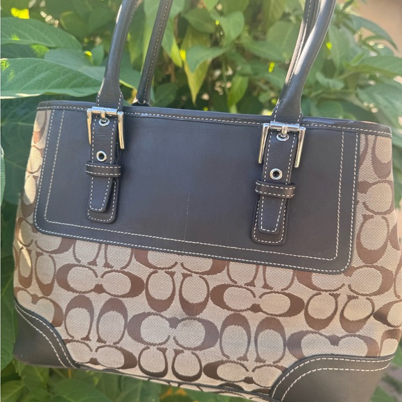 Vintage Coach Brown Signature Canvas Tote with Dark Brown Leather Trim - Picture 3 of 12